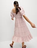 Midi-Stufenkleid aus reiner Baumwolle mit Biesen