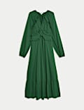 Tailliertes Midaxi-Kleid aus Chiffon mit V-Ausschnitt und Rüschen