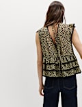 Ditsy Floral V-Neck Ruffle Top