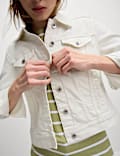 Veste en jean de coton extensible