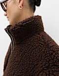 Chaqueta con cuello chimenea