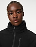 &Alpha;&delta;&iota;ά&beta;&rho;&omicron;&chi;&omicron; &alpha;&theta;&lambda;&eta;&tau;&iota;&kappa;ό &tau;&zeta;ά&kappa;&epsilon;&tau; &mu;&epsilon; &kappa;&omicron;&upsilon;&kappa;&omicron;ύ&lambda;&alpha; &kappa;&alpha;&iota; Stormwear&trade; Ultra