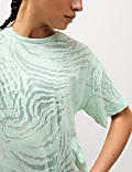 T-shirt με ανάγλυφη υφή και υψηλή περιεκτικότητα σε βαμβάκι