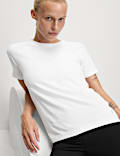 Lightweight Crew Neck Seamless Fitted T-Shirt
