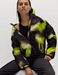 Gesteppte, bedruckte Pufferjacke mit Stehkragen