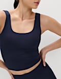 Maillot de corps ajust&eacute; coupe courte Go Balance &agrave; empi&egrave;cement c&ocirc;tel&eacute;