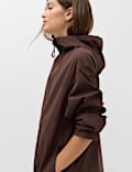 Parka Punggung Lipit Ultra Anti Air Stormwear&trade;