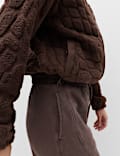 Texturierte Fleece-Jacke mit Stehkragen aus Teddyfutter