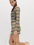 Robe de plage coupe courte &agrave; col en V et motif textur&eacute;