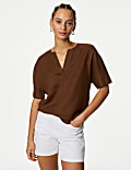 Blusa cerrada 100% lino de escote en pico