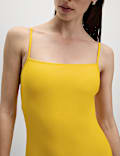 Maillot de bain &agrave; encolure carr&eacute;e