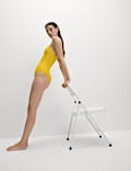 Maillot de bain &agrave; encolure carr&eacute;e