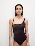 Maillot de bain à une manche et paillettes