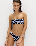 Bas de bikini coupe &eacute;chancr&eacute;e avec imprim&eacute;