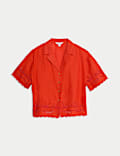 Camisa playera bordada 100 % algodón con cuello y botones
