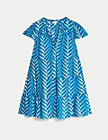 Robe à smocks, volants, encolure crantée et imprimé en lyocell