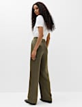 Satinhose mit geradem Bein und Nadelstreifen