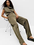 Satinhose mit geradem Bein und Nadelstreifen