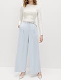 Relaxed Trousers with Linen