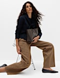Pantalones de pata ancha de cuadros peque&ntilde;os con pliegues