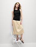 Plissiertes, tailliertes Midaxikleid mit Rundhalsausschnitt