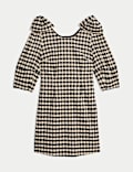 Sukienka mini o prostym kroju z bufiastymi rękawami, okrągłym dekoltem w kratę gingham
