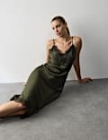 Camis&oacute;n maxi con encaje y sat&eacute;n