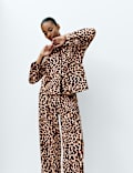 Schlafanzugset mit Leopardmotiv