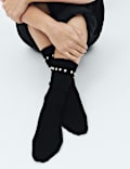 Knöchelhohe, gerippte Socken mit Wollanteil und Verzierung