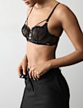 Soutien-gorge &agrave; balconnet Florence coupe longue &agrave; broderie, bonnets A &agrave; E