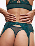 Vera Lace Suspender