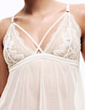 Conjunto de camisola con encaje Lindy