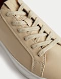 Lederturnschuhe zum Schnüren
