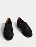 Σουέντ loafer με φουντίτσα