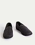 Semišová domácí obuv se vzorem rybí kost a technologií Freshfeet™