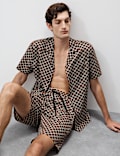 Katoenrijke pyjamashort met geometrische print