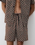 Katoenrijke pyjamashort met geometrische print