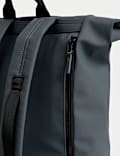 Pogumovaný voděodolný batoh s technologií Stormwear Plus™