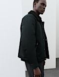 Nylon jack met kraag van shearling