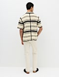 Polo en maille coupe d&eacute;contract&eacute;e
