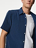 Chemise à imprimé géométrique, repassage facile