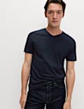 T-shirt με λαιμόκοψη V από 100% βαμβάκι
