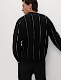 Gestreifte Strickjacke mit V-Ausschnitt und Wollanteil