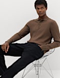 Geripptes Strick-Poloshirt aus Baumwollmischgewebe