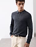 Polo de algodón mercerizado con media cremallera y estampado geométrico