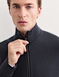 Cardigan en laine merinos &agrave; col chemin&eacute;e et fermeture zipp&eacute;e