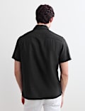 Chemise &agrave; manches courtes coupe standard en m&eacute;lange de coton et lin de luxe