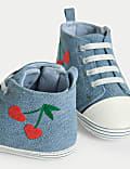 \nCanvas babysneakers met borduursel (0-18 maanden)