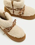 Kids' Ankle Boots (4 Small - 6 Large)