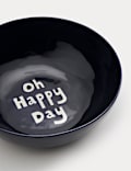 Servierschüssel aus Keramik mit „Oh Happy Day“-Schriftzug